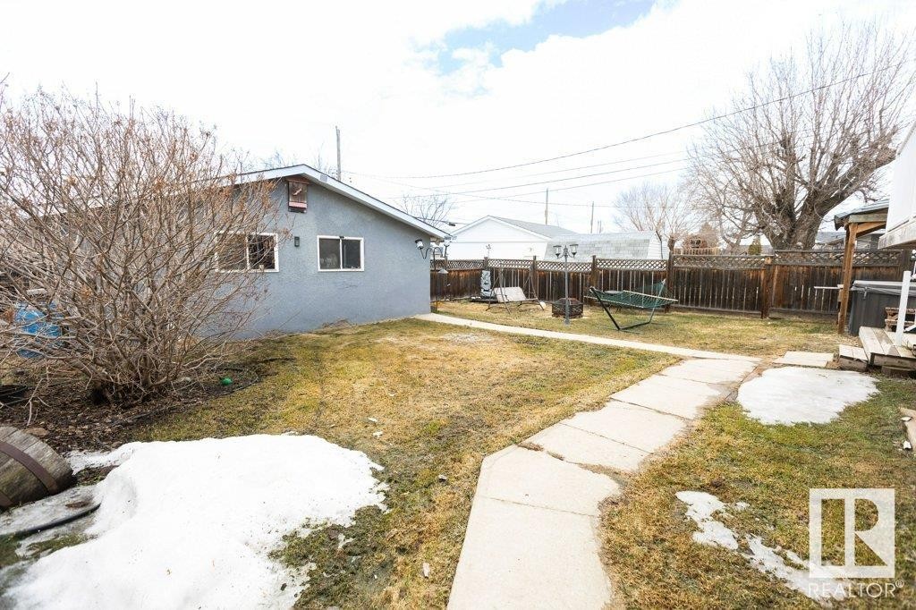 












10624 104 Street

,
Westlock,




AB
T7P 2P6


