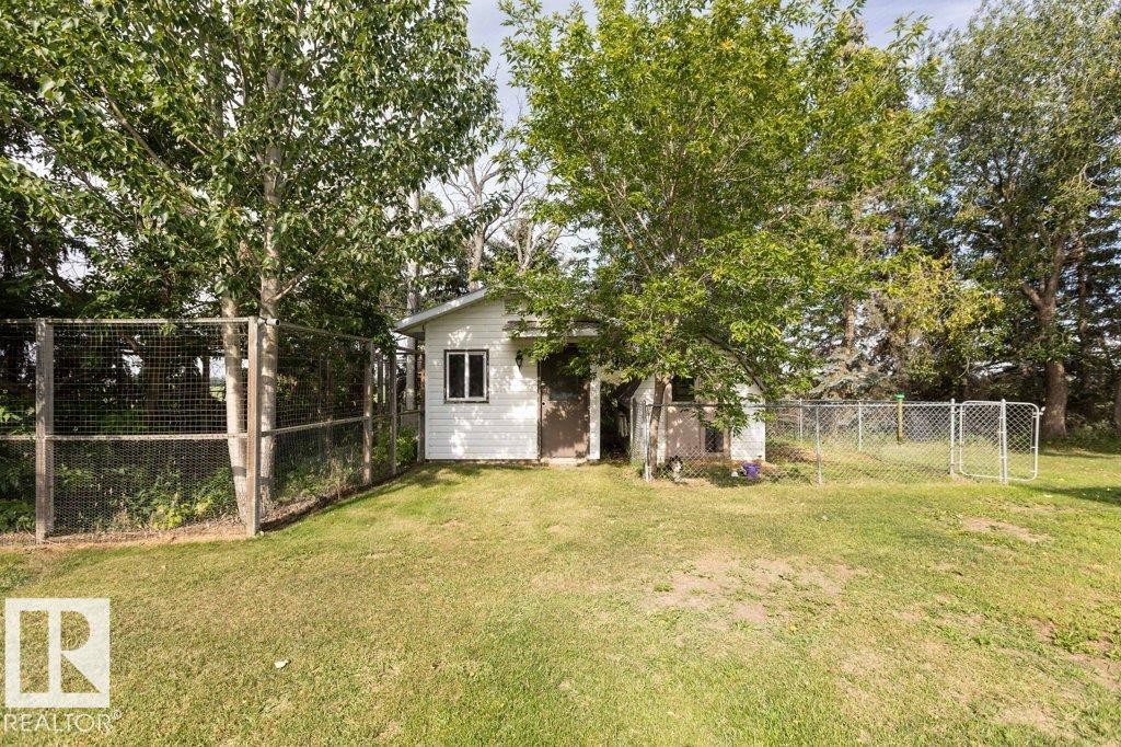 












2001 Twp Rd 604

,
Rural Westlock County,




AB
T7P 2N9


