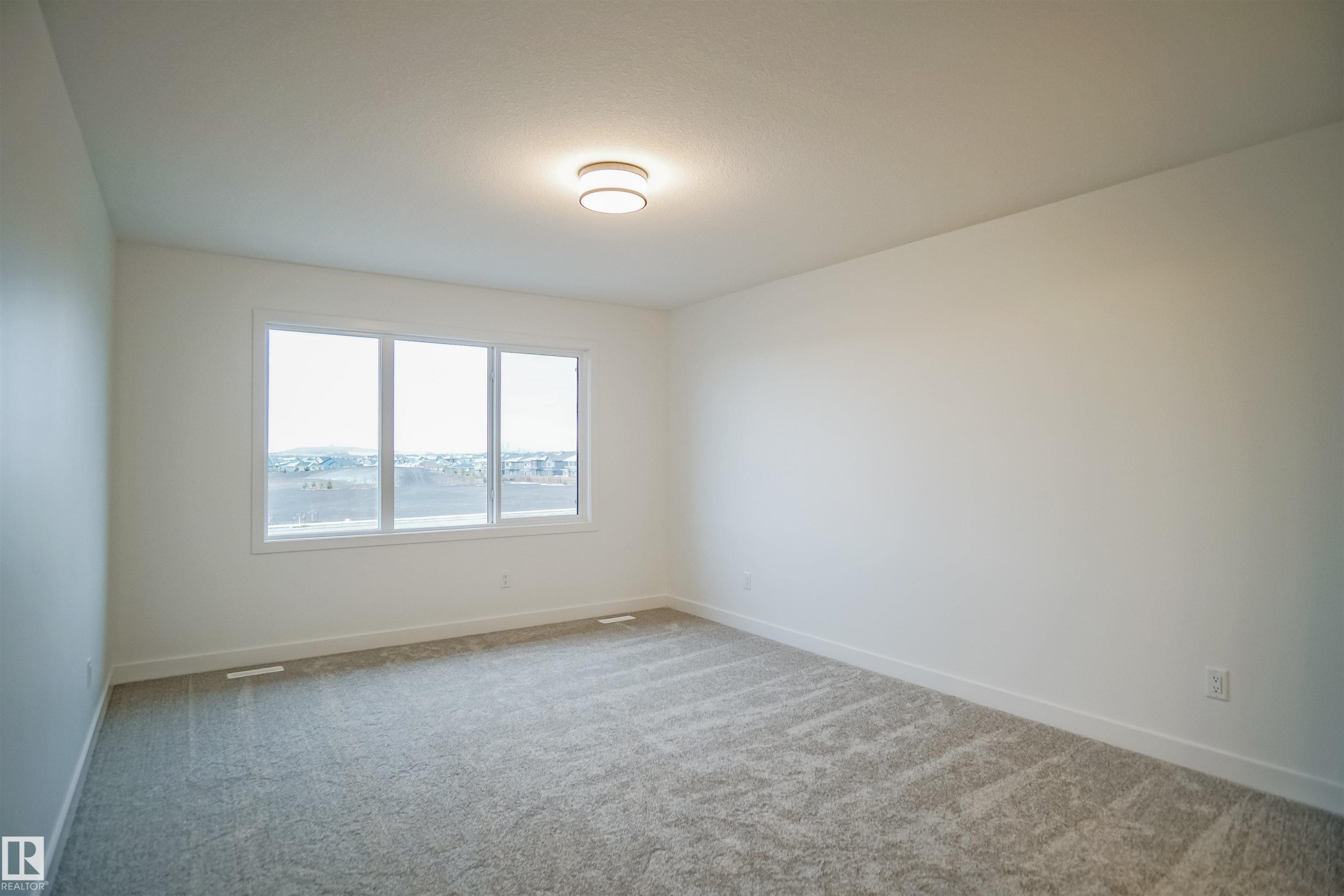












4645 Kinsella Landing

,
Edmonton,




AB
T6W 1A8

