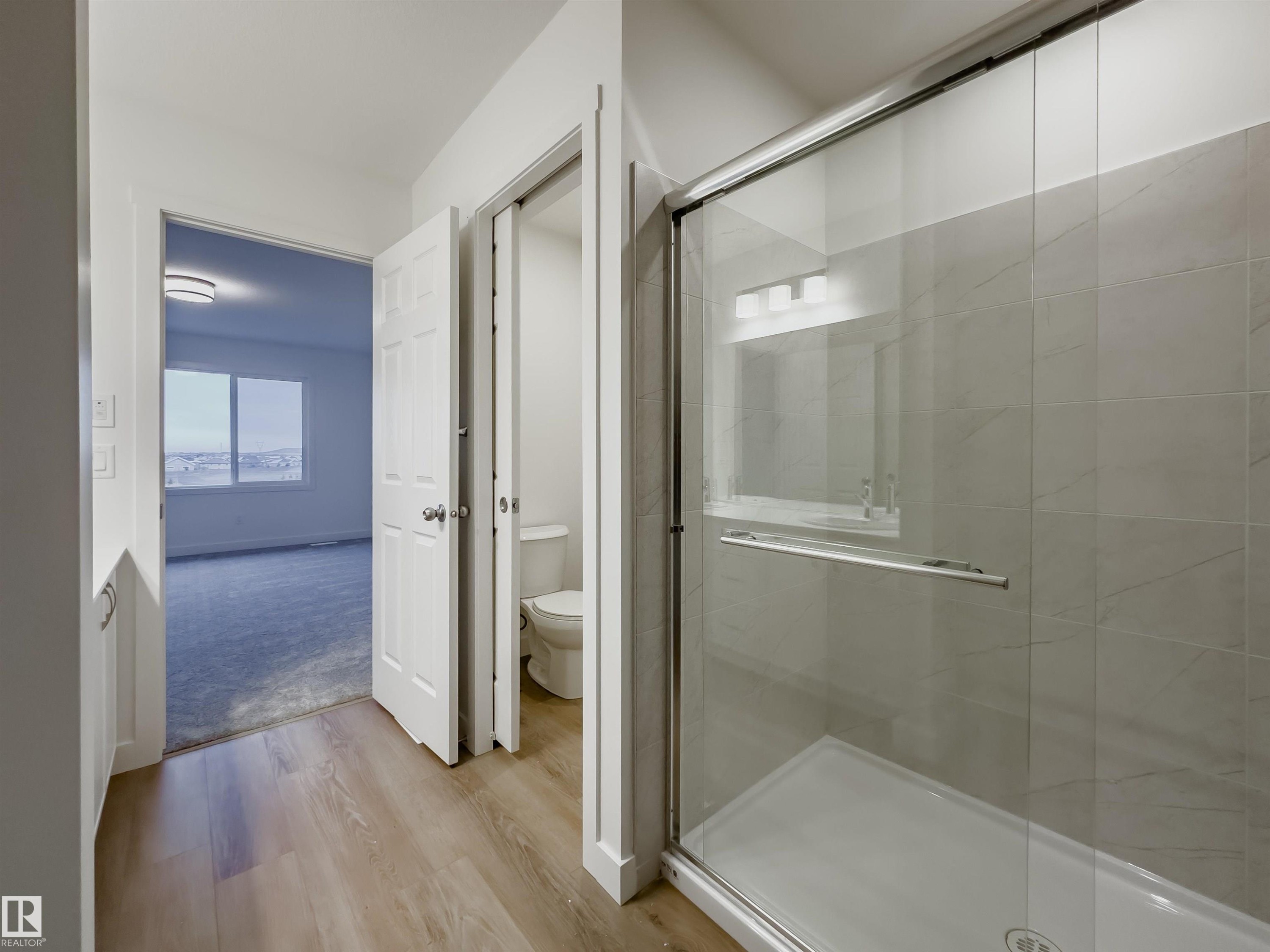 












4645 Kinsella Landing

,
Edmonton,




AB
T6W 1A8

