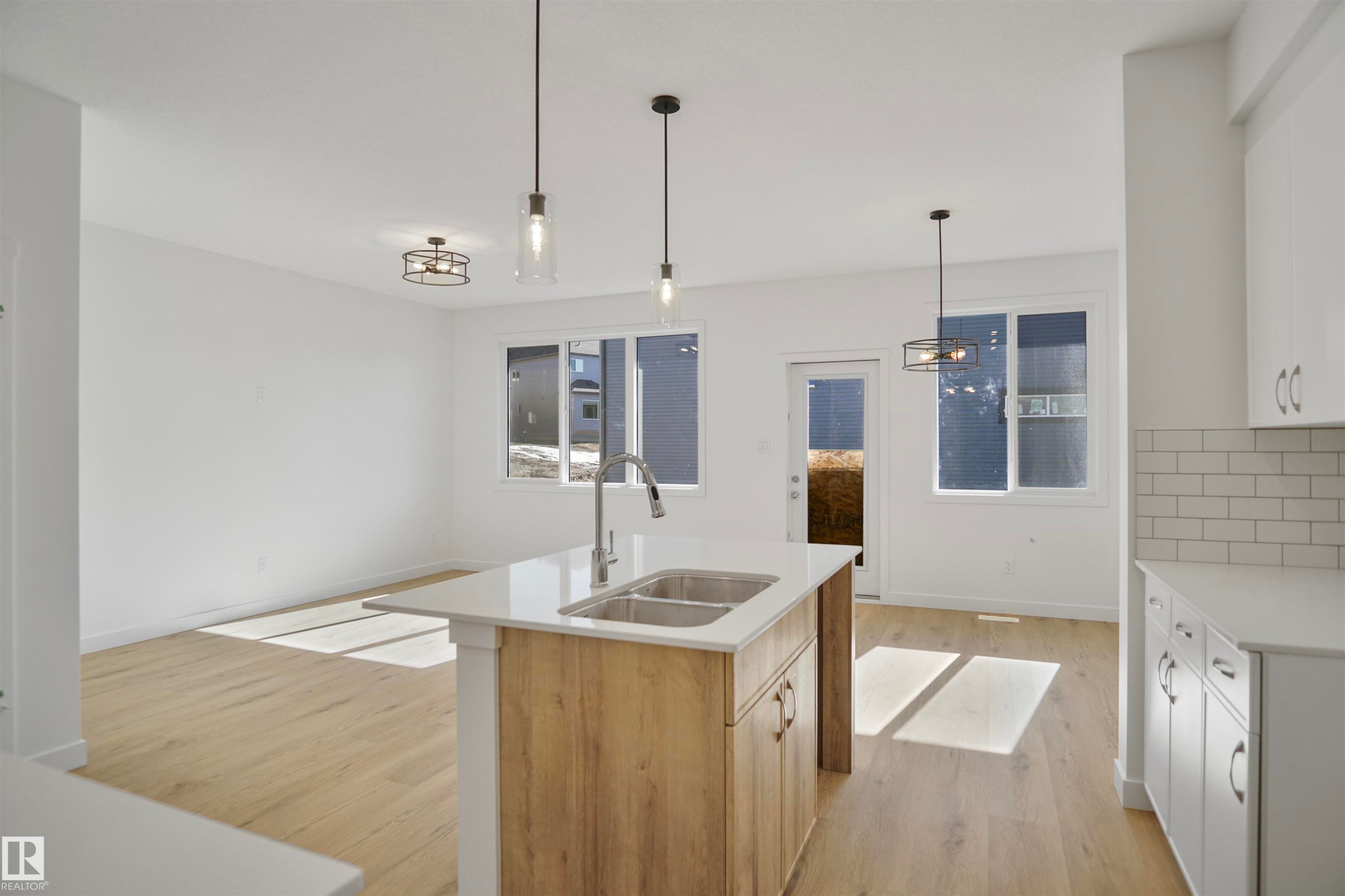 












8464 183 Avenue

,
Edmonton,




AB
T5Z 0L5

