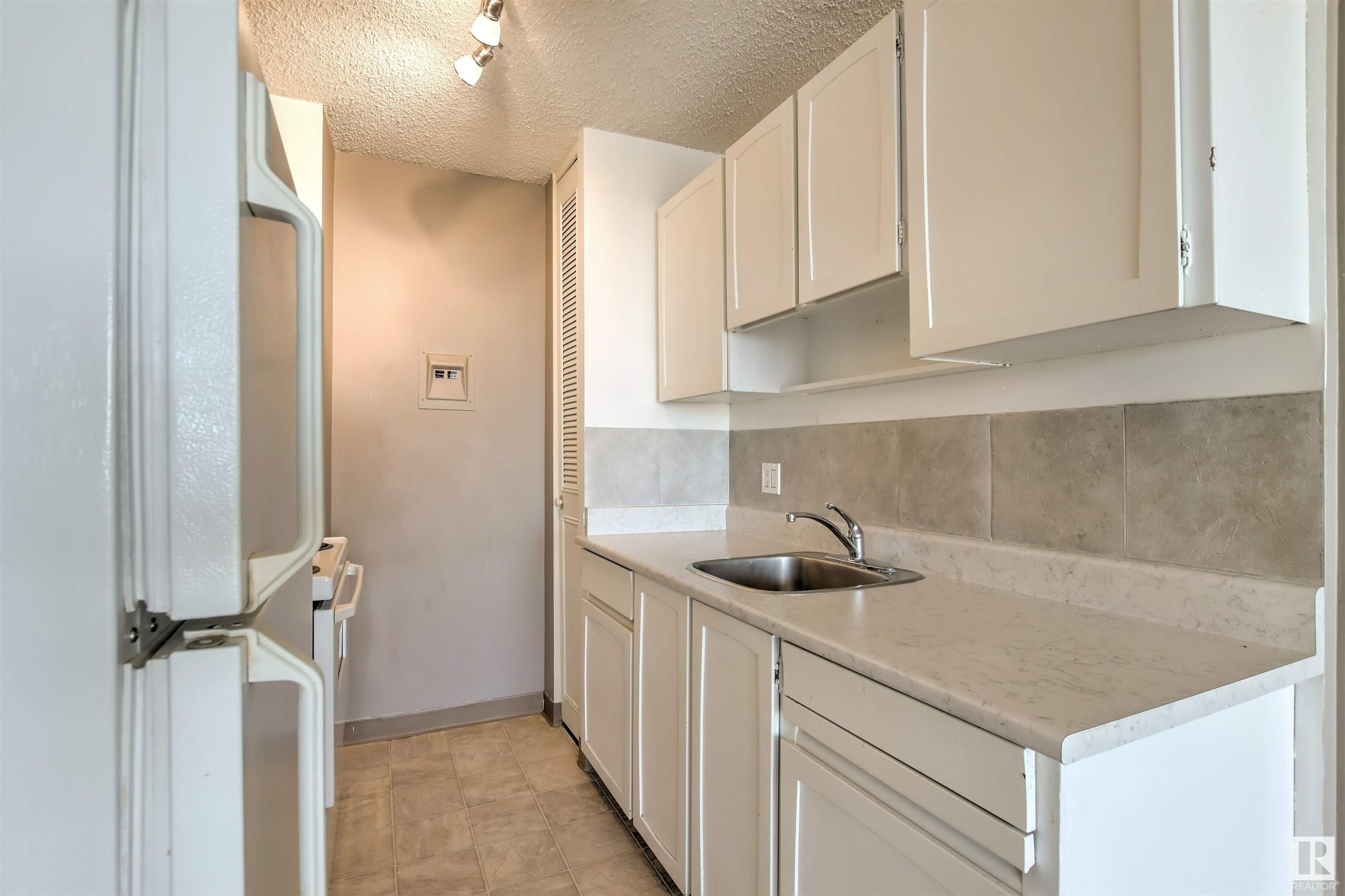 












1008 10883 SASKATCHEWAN Drive

,
Edmonton,




AB
T6E 4S6

