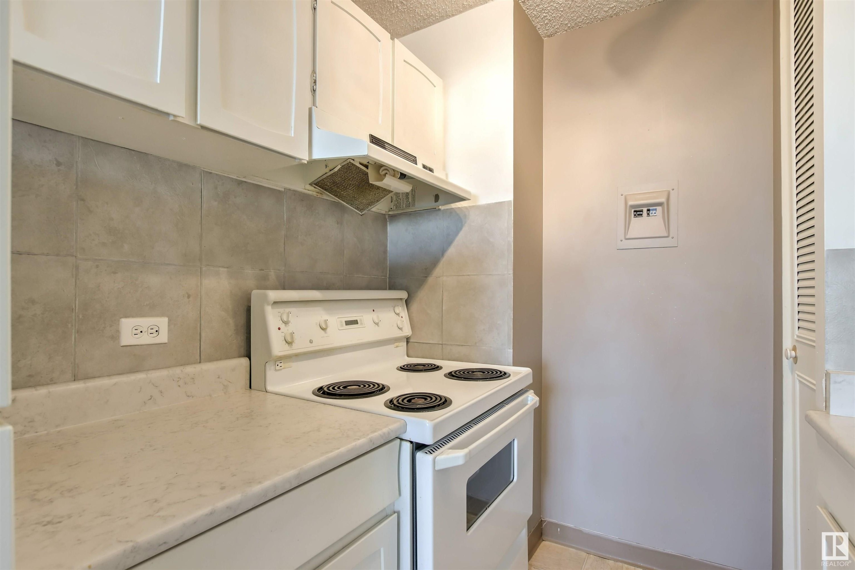 












1008 10883 SASKATCHEWAN Drive

,
Edmonton,




AB
T6E 4S6

