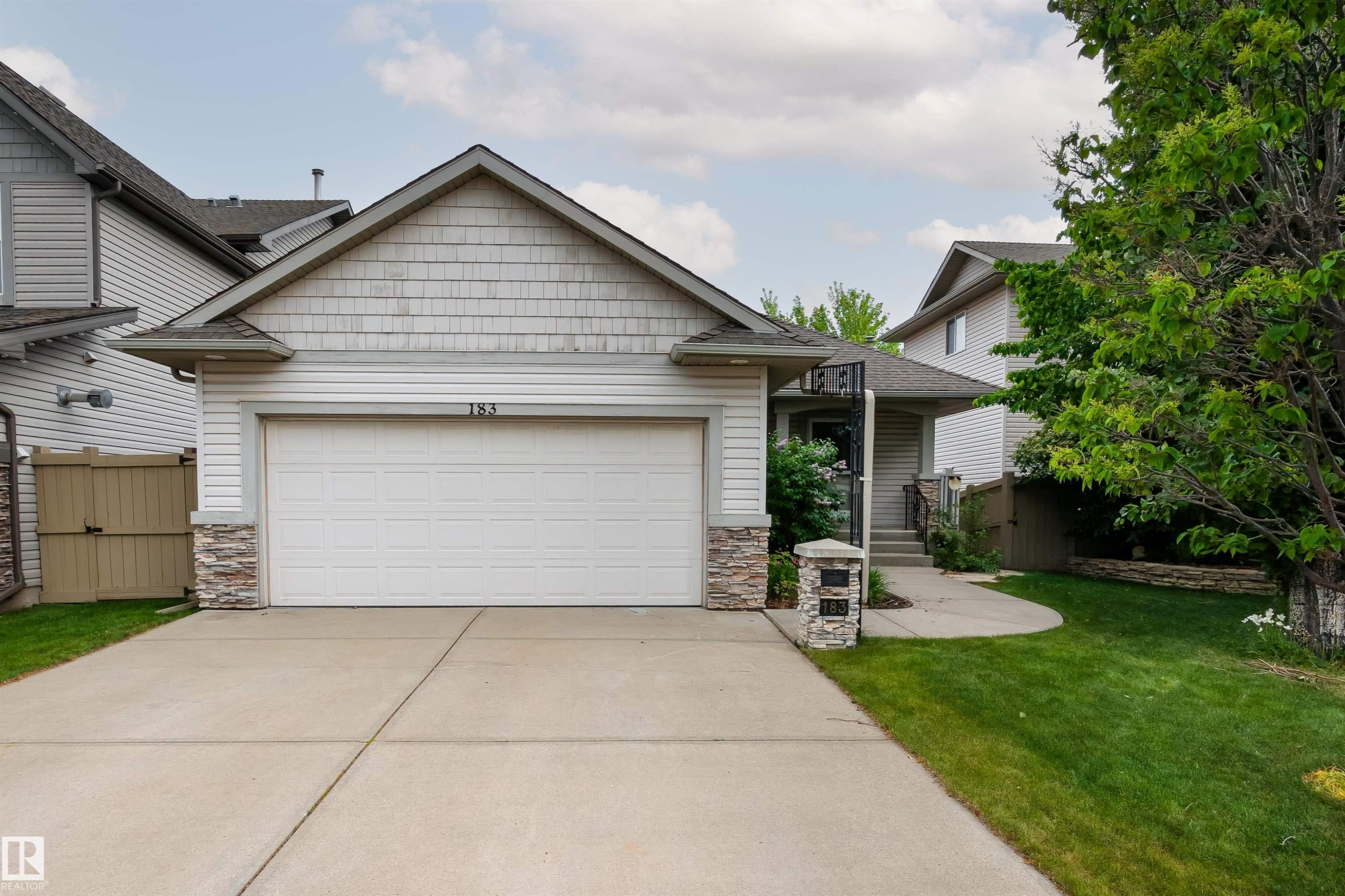 












183 RIDGEHAVEN Crescent

,
Sherwood Park,




AB
T8H 1S8

