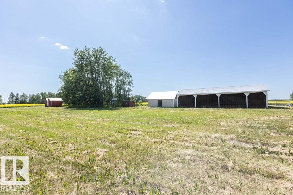 












59304 Rg Rd 230

,
Rural Thorhild County,




AB
T0G 0P0

