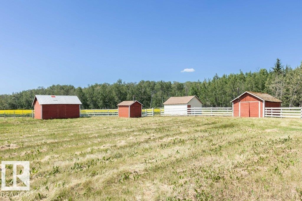












59304 Rg Rd 230

,
Rural Thorhild County,




AB
T0G 0P0

