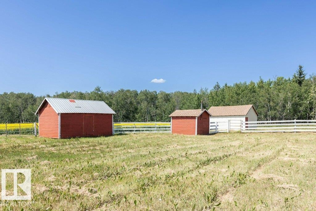 












59304 Rg Rd 230

,
Rural Thorhild County,




AB
T0G 0P0


