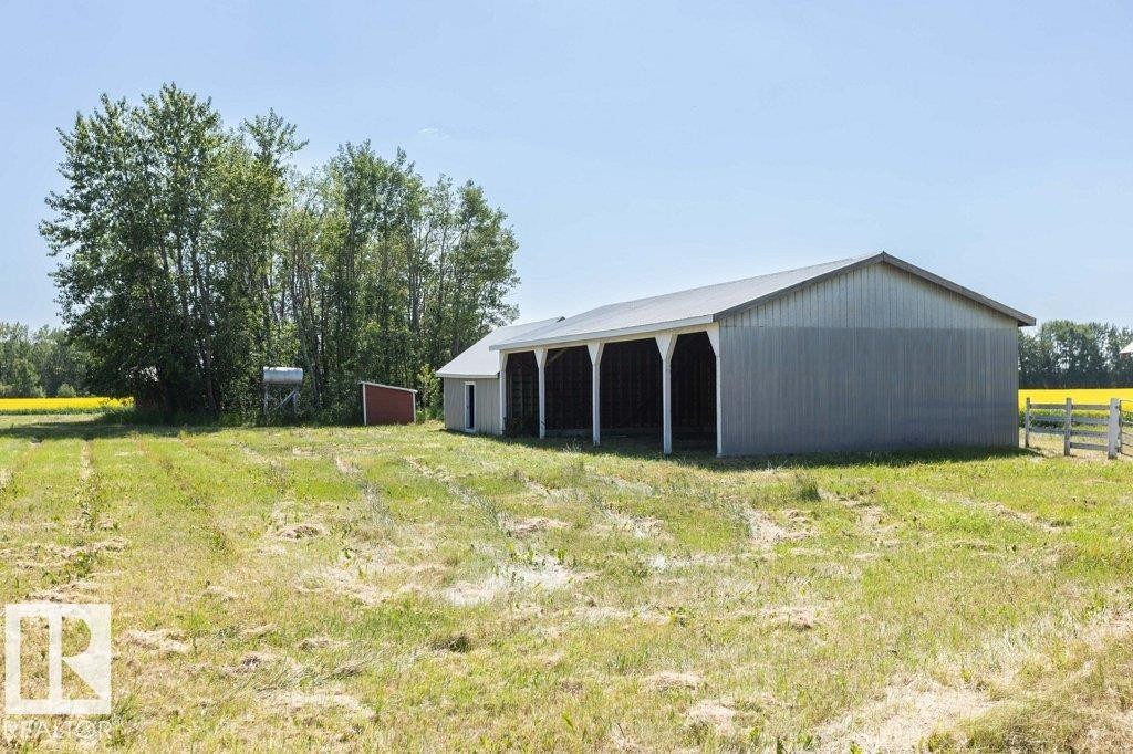 












59304 Rg Rd 230

,
Rural Thorhild County,




AB
T0G 0P0

