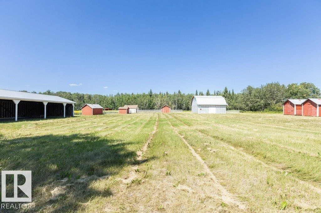 












59304 Rg Rd 230

,
Rural Thorhild County,




AB
T0G 0P0

