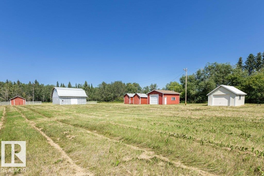 












59304 Rg Rd 230

,
Rural Thorhild County,




AB
T0G 0P0

