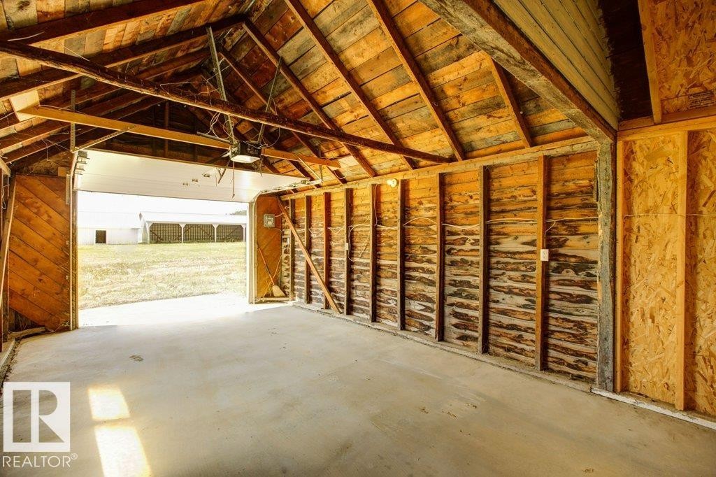 












59304 Rg Rd 230

,
Rural Thorhild County,




AB
T0G 0P0

