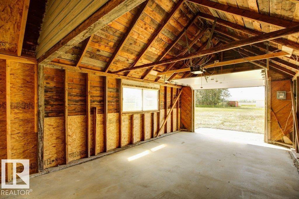 












59304 Rg Rd 230

,
Rural Thorhild County,




AB
T0G 0P0

