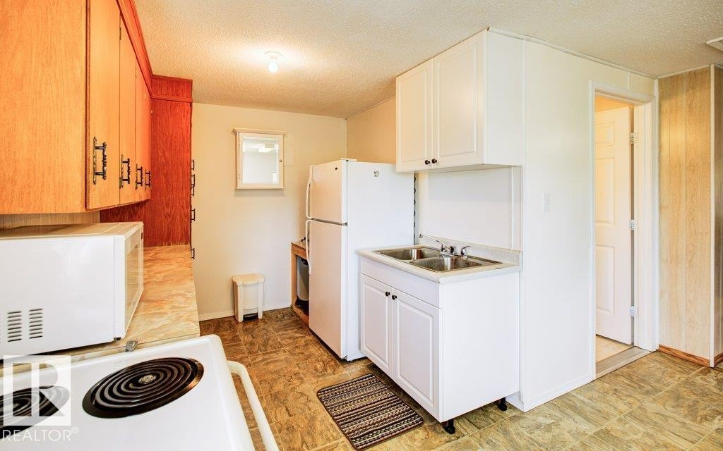 












59304 Rg Rd 230

,
Rural Thorhild County,




AB
T0G 0P0

