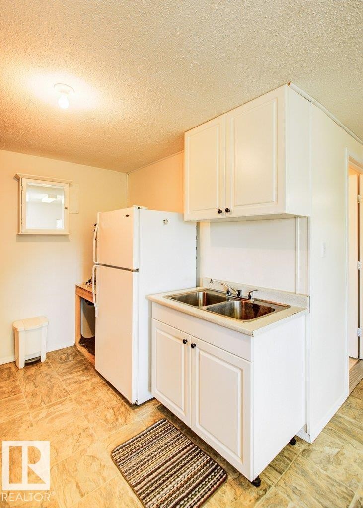 












59304 Rg Rd 230

,
Rural Thorhild County,




AB
T0G 0P0

