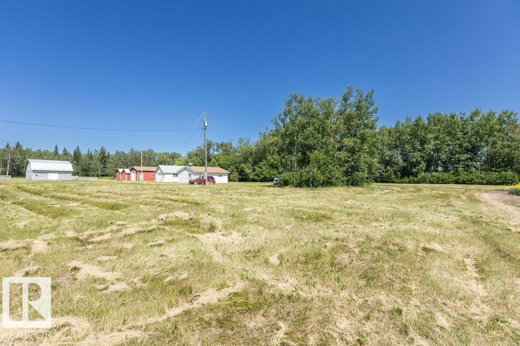 












59304 Rg Rd 230

,
Rural Thorhild County,




AB
T0G 0P0

