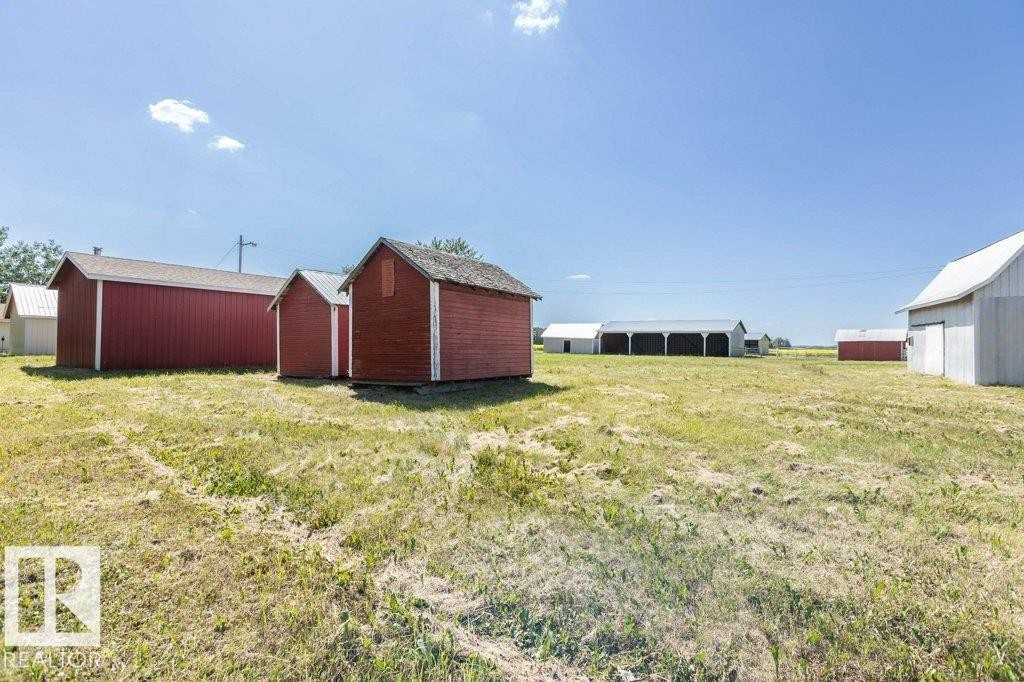 












59304 Rg Rd 230

,
Rural Thorhild County,




AB
T0G 0P0

