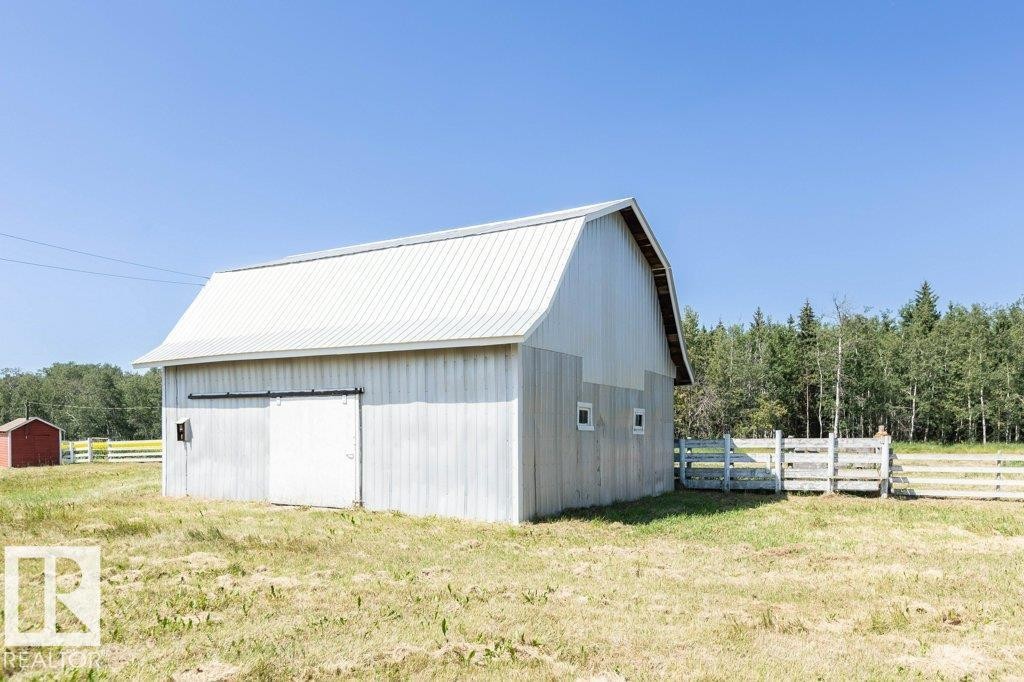 












59304 Rg Rd 230

,
Rural Thorhild County,




AB
T0G 0P0

