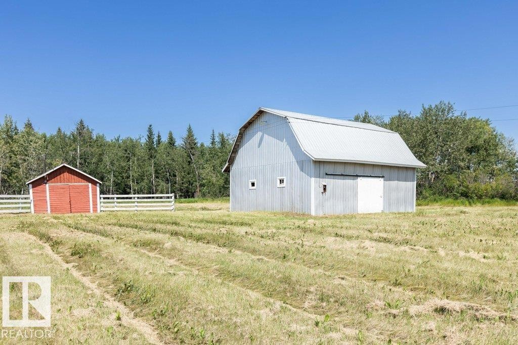 












59304 Rg Rd 230

,
Rural Thorhild County,




AB
T0G 0P0


