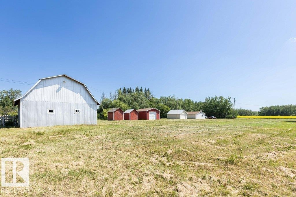 












59304 Rg Rd 230

,
Rural Thorhild County,




AB
T0G 0P0

