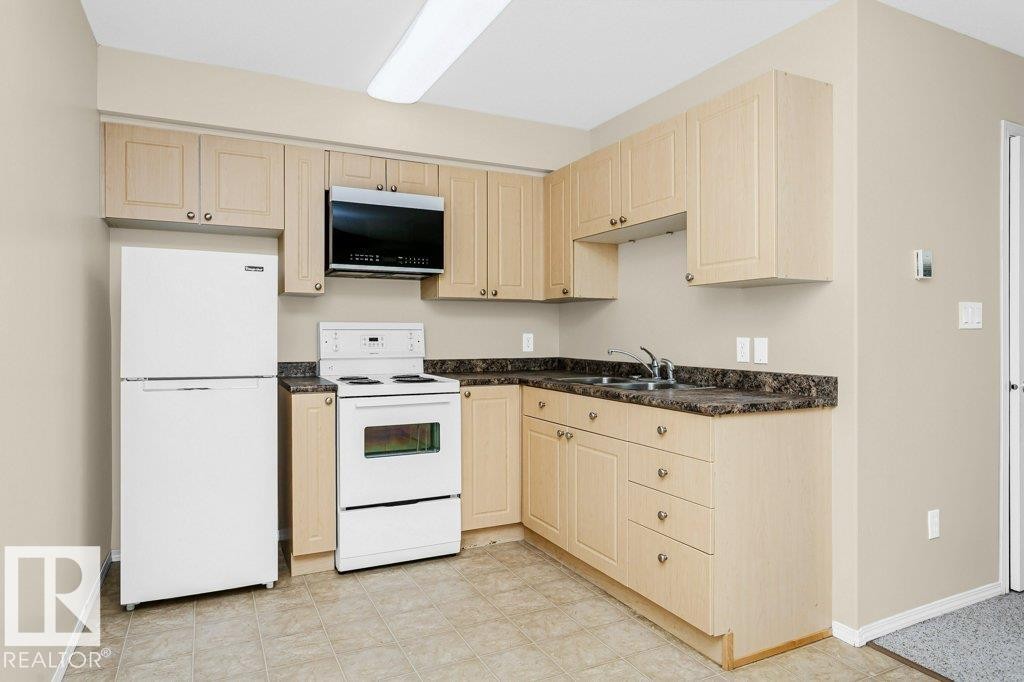 












220 8802 SOUTHFORT

,
Fort Saskatchewan,




AB
T8L 4R6

