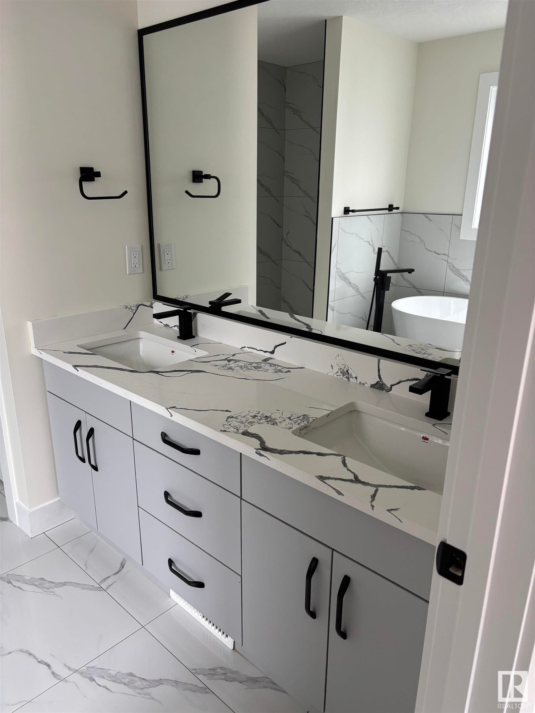 












106 Edgefield Way

,
St. Albert,




AB
T8N 7Z9

