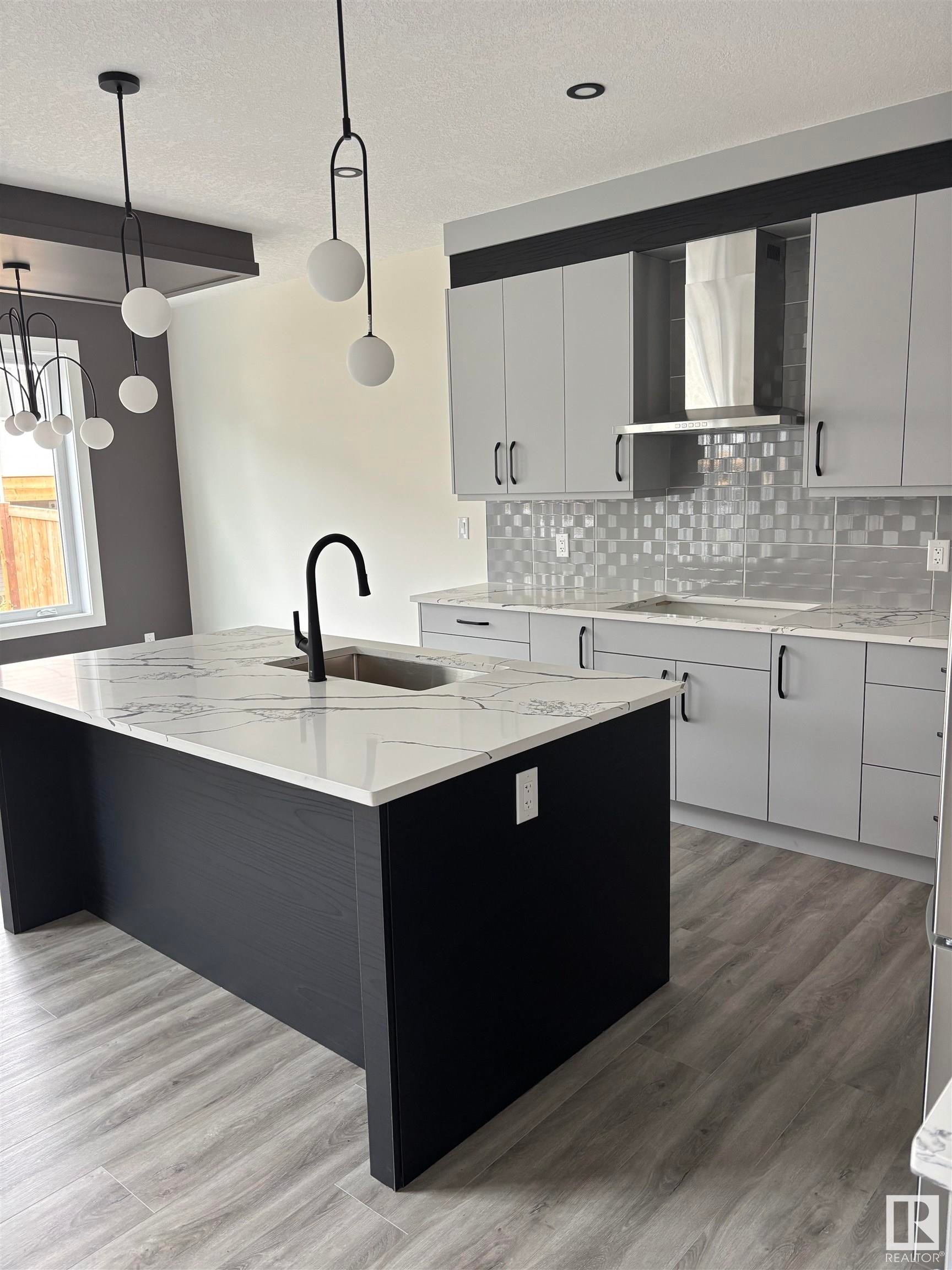 












106 Edgefield Way

,
St. Albert,




AB
T8N 7Z9

