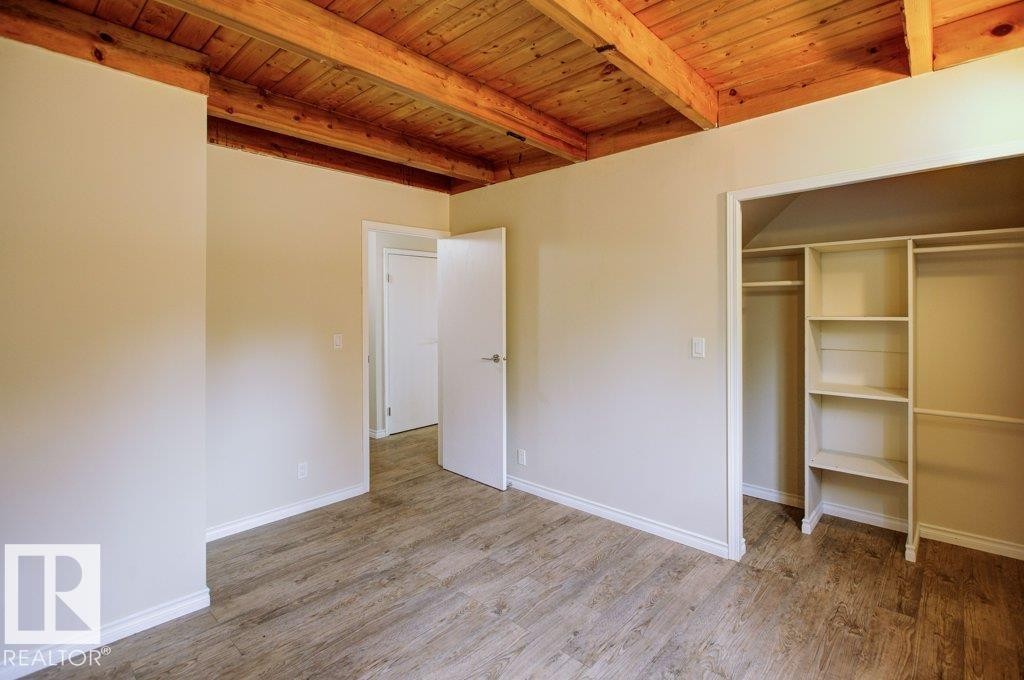 












4906 51 Avenue

,
Pibroch,




AB
T7P 2P5

