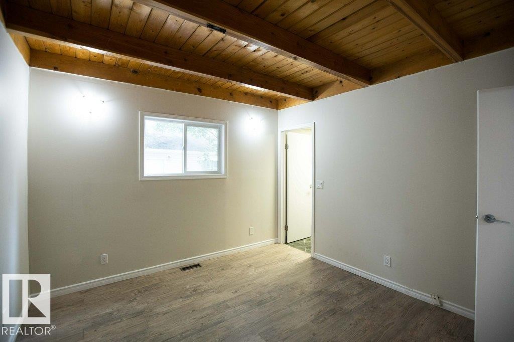 












4906 51 Avenue

,
Pibroch,




AB
T7P 2P5

