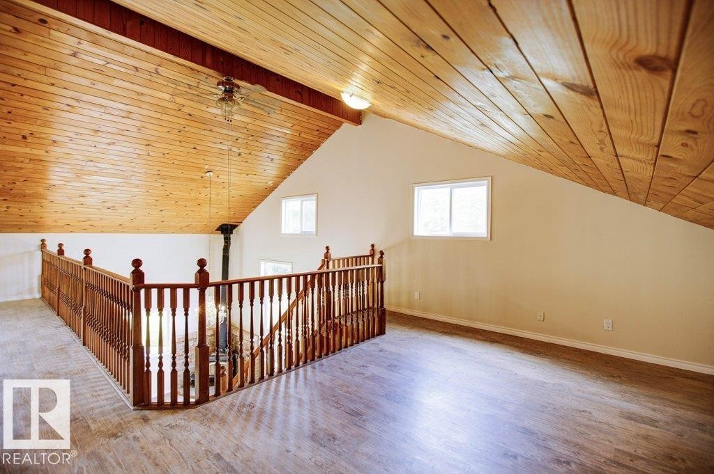 












4906 51 Avenue

,
Pibroch,




AB
T7P 2P5

