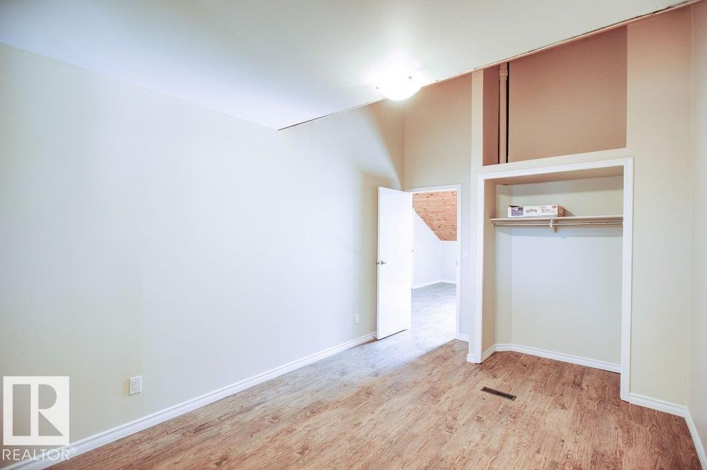 












4906 51 Avenue

,
Pibroch,




AB
T7P 2P5

