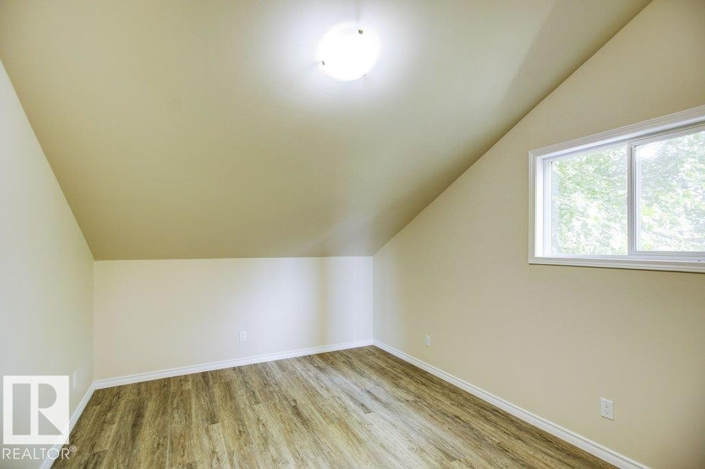












4906 51 Avenue

,
Pibroch,




AB
T7P 2P5

