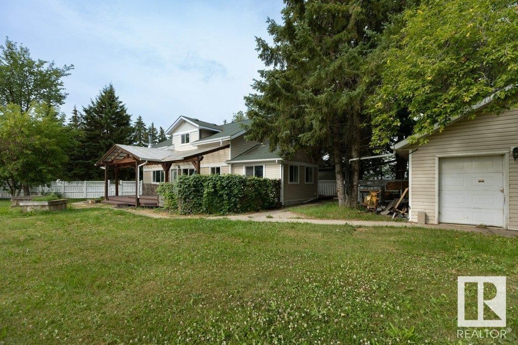 












4906 51 Avenue

,
Pibroch,




AB
T7P 2P5

