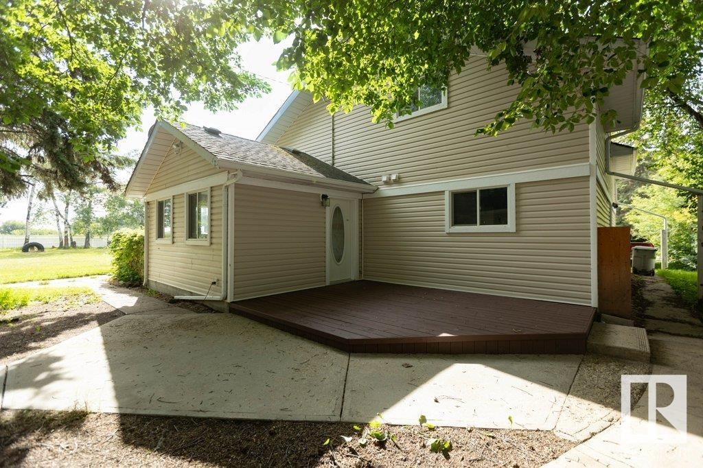 












4906 51 Avenue

,
Pibroch,




AB
T7P 2P5

