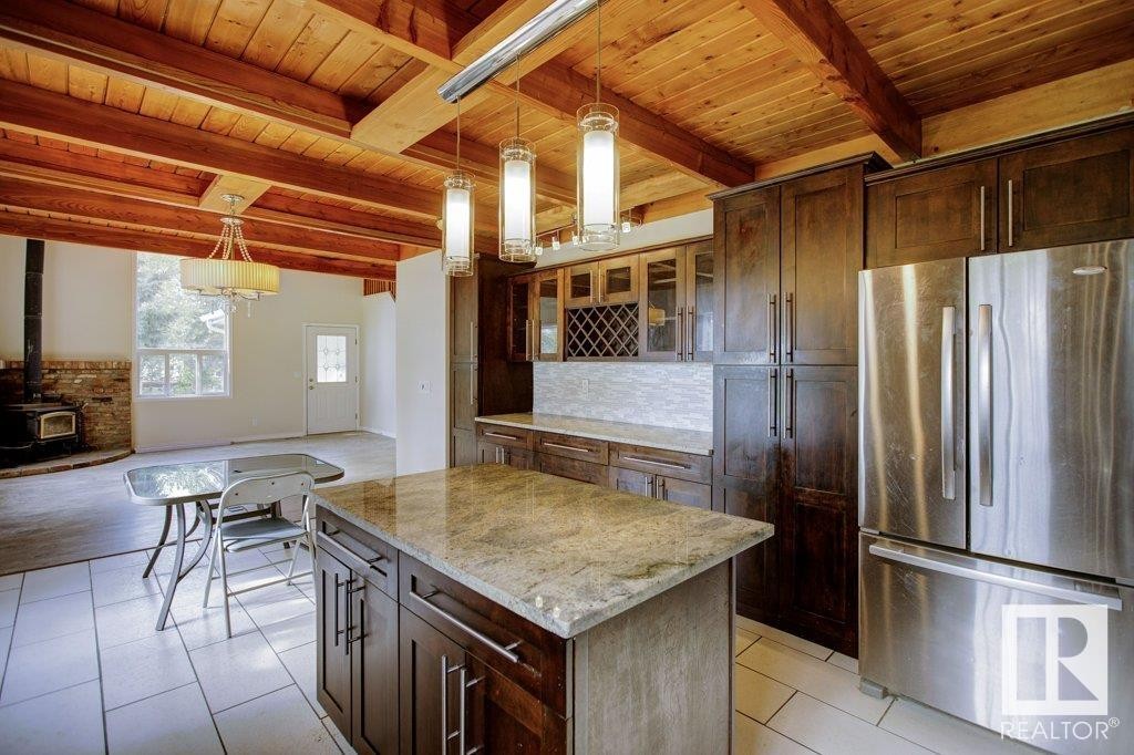 












4906 51 Avenue

,
Pibroch,




AB
T7P 2P5

