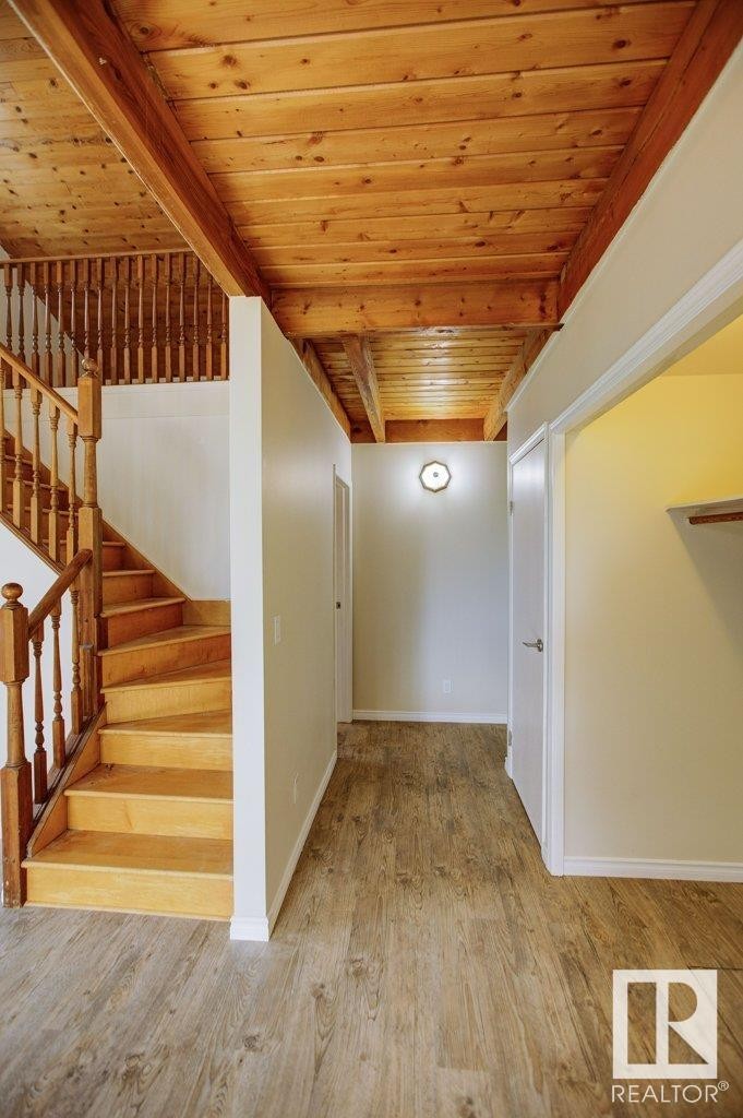 












4906 51 Avenue

,
Pibroch,




AB
T7P 2P5

