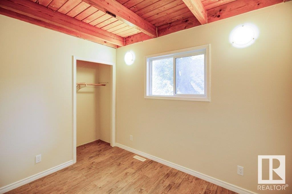 












4906 51 Avenue

,
Pibroch,




AB
T7P 2P5

