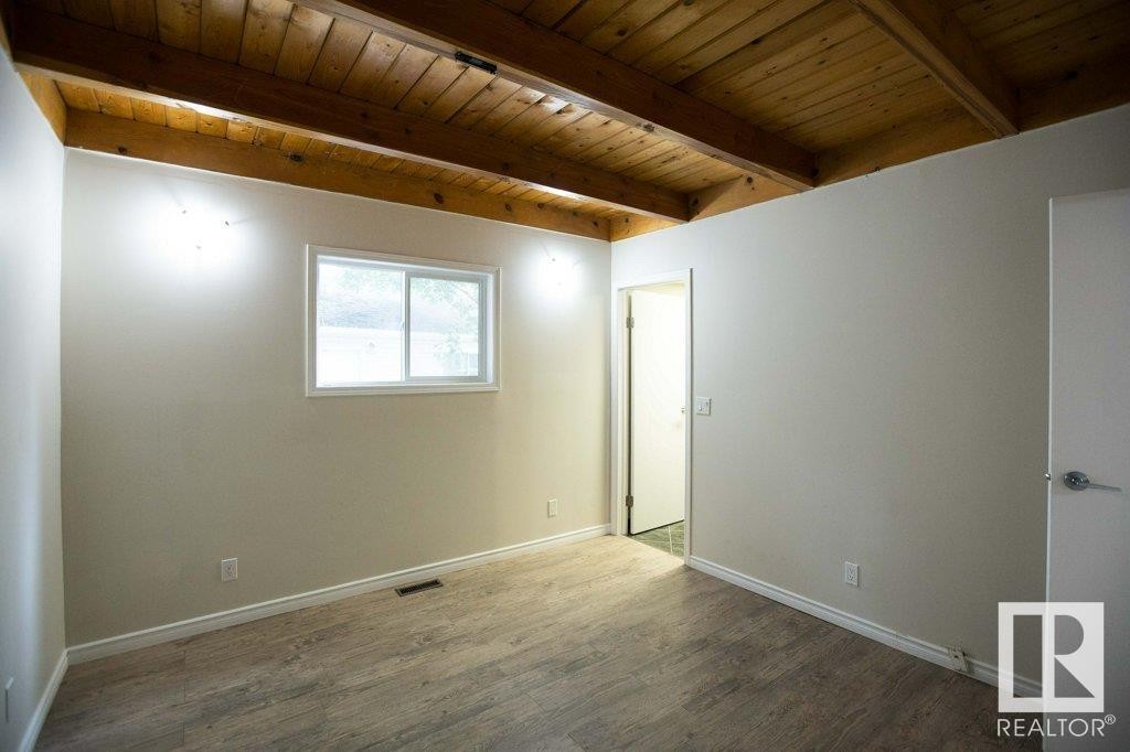 












4906 51 Avenue

,
Pibroch,




AB
T7P 2P5

