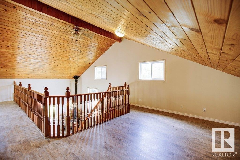 












4906 51 Avenue

,
Pibroch,




AB
T7P 2P5

