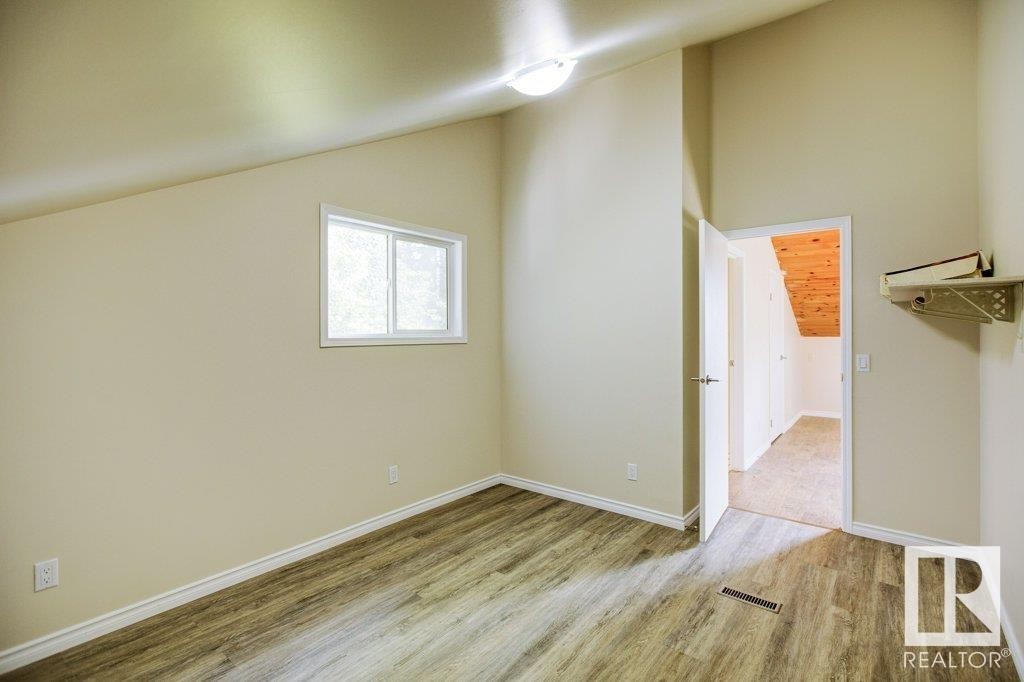 












4906 51 Avenue

,
Pibroch,




AB
T7P 2P5

