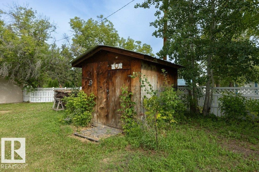 












4906 51 Avenue

,
Pibroch,




AB
T7P 2P5


