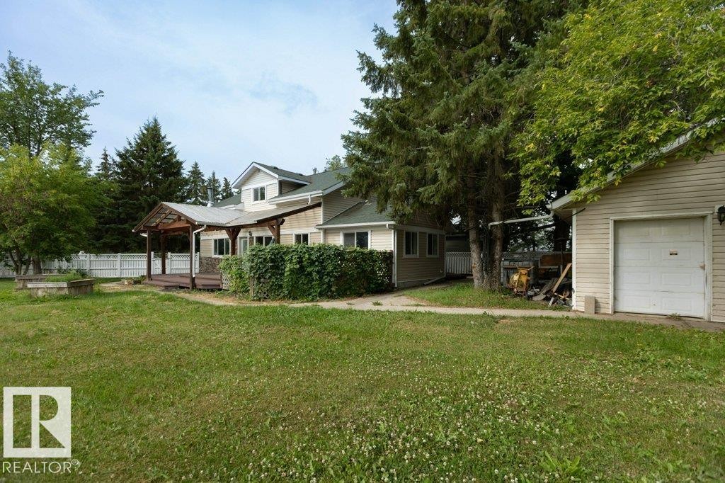 












4906 51 Avenue

,
Pibroch,




AB
T7P 2P5

