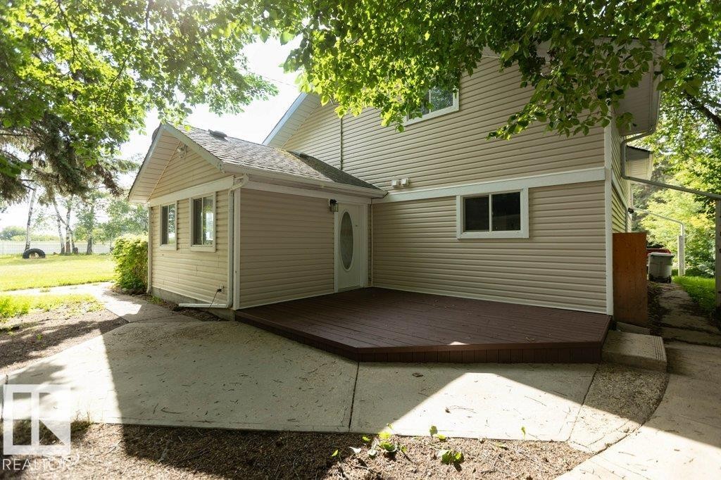 












4906 51 Avenue

,
Pibroch,




AB
T7P 2P5

