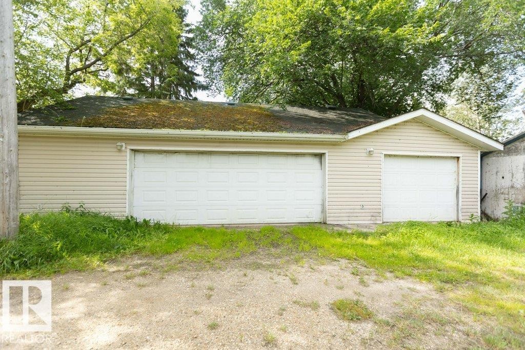 












4906 51 Avenue

,
Pibroch,




AB
T7P 2P5

