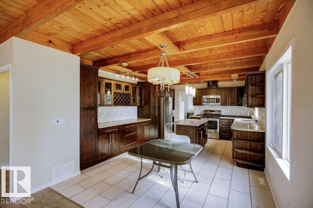 












4906 51 Avenue

,
Pibroch,




AB
T7P 2P5

