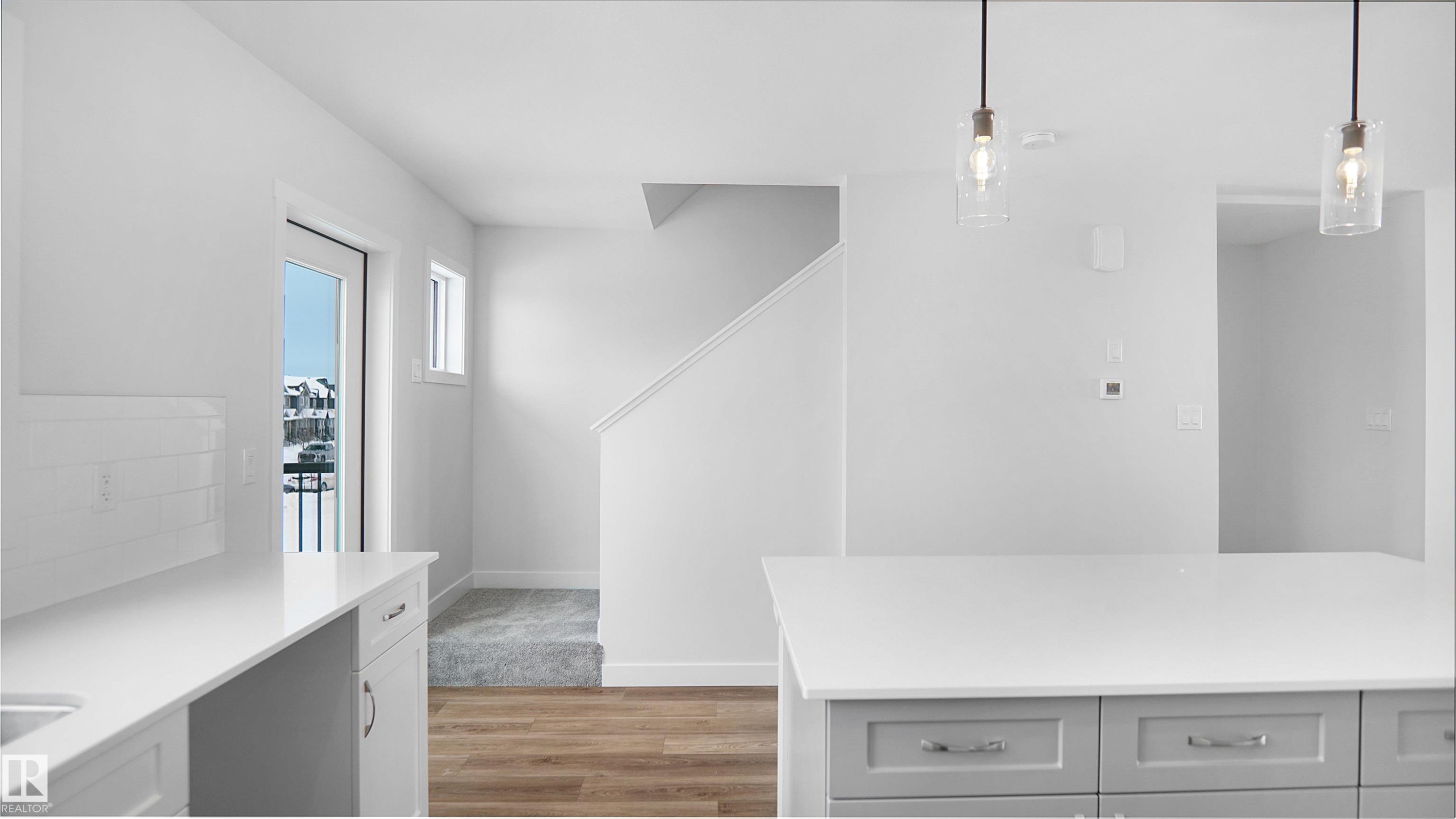 












645 176 Avenue

,
Edmonton,




AB
T5Y 4G1

