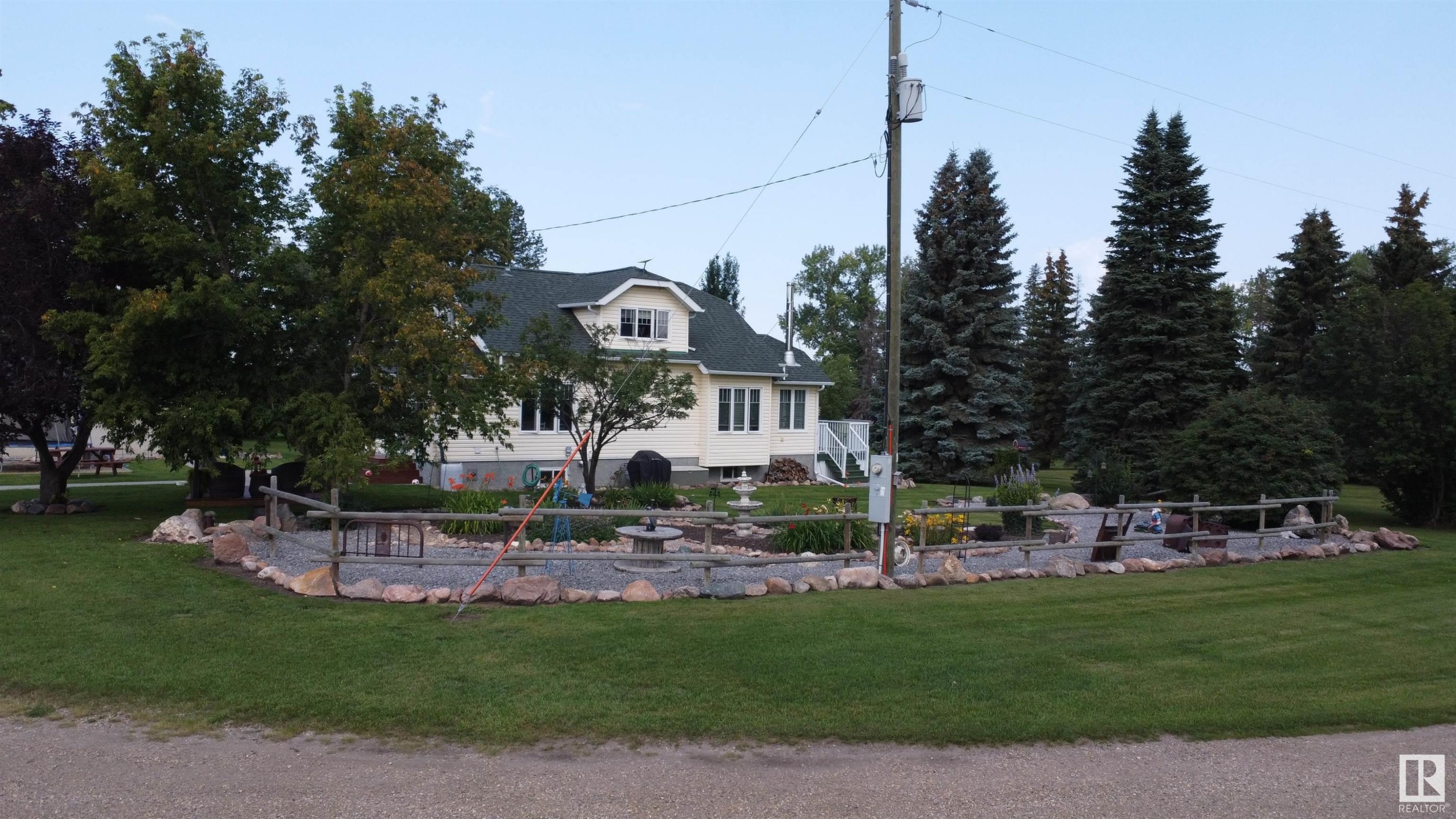 












26449 Twp Rd 490

,
Rural Leduc County,




AB
T0C 0V0

