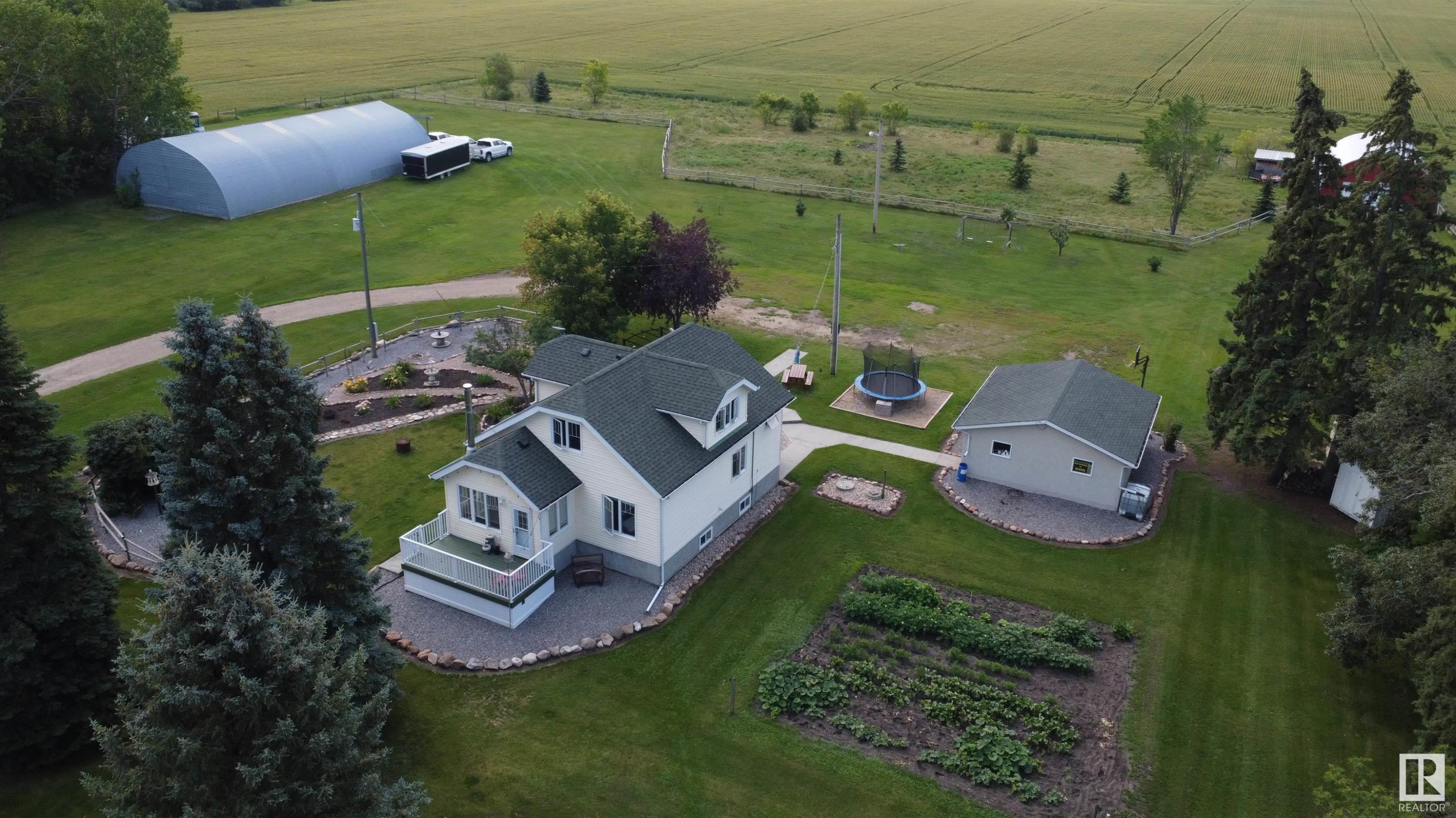 












26449 Twp Rd 490

,
Rural Leduc County,




AB
T0C 0V0

