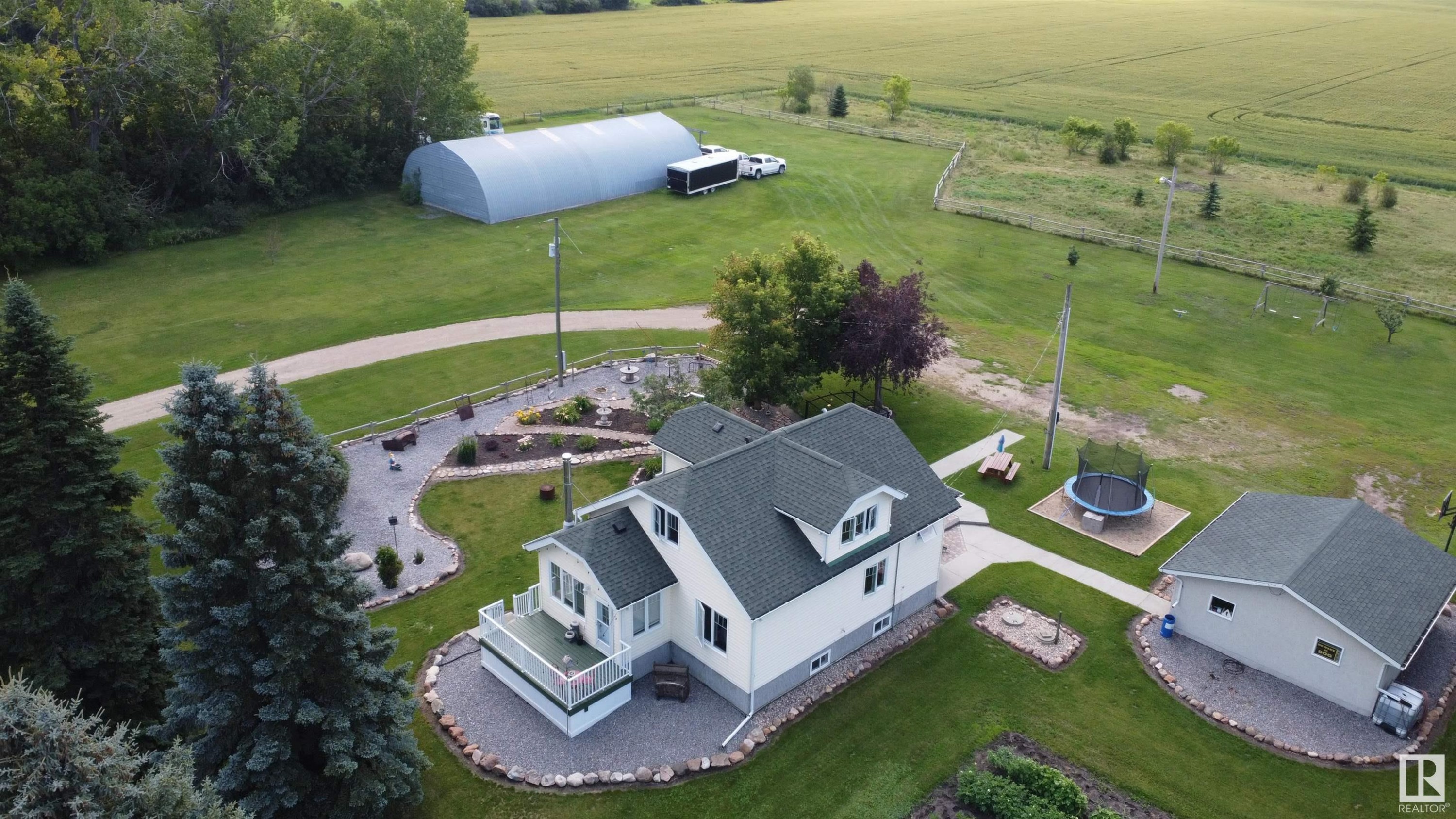 












26449 Twp Rd 490

,
Rural Leduc County,




AB
T0C 0V0

