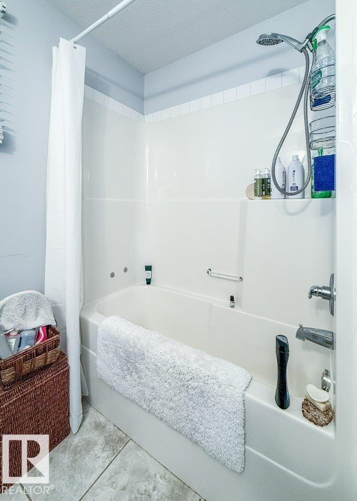 












9811 A 100 Street

,
Westlock,




AB
T7P 1Y6

