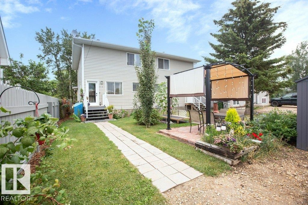 












9811 A 100 Street

,
Westlock,




AB
T7P 1Y6

